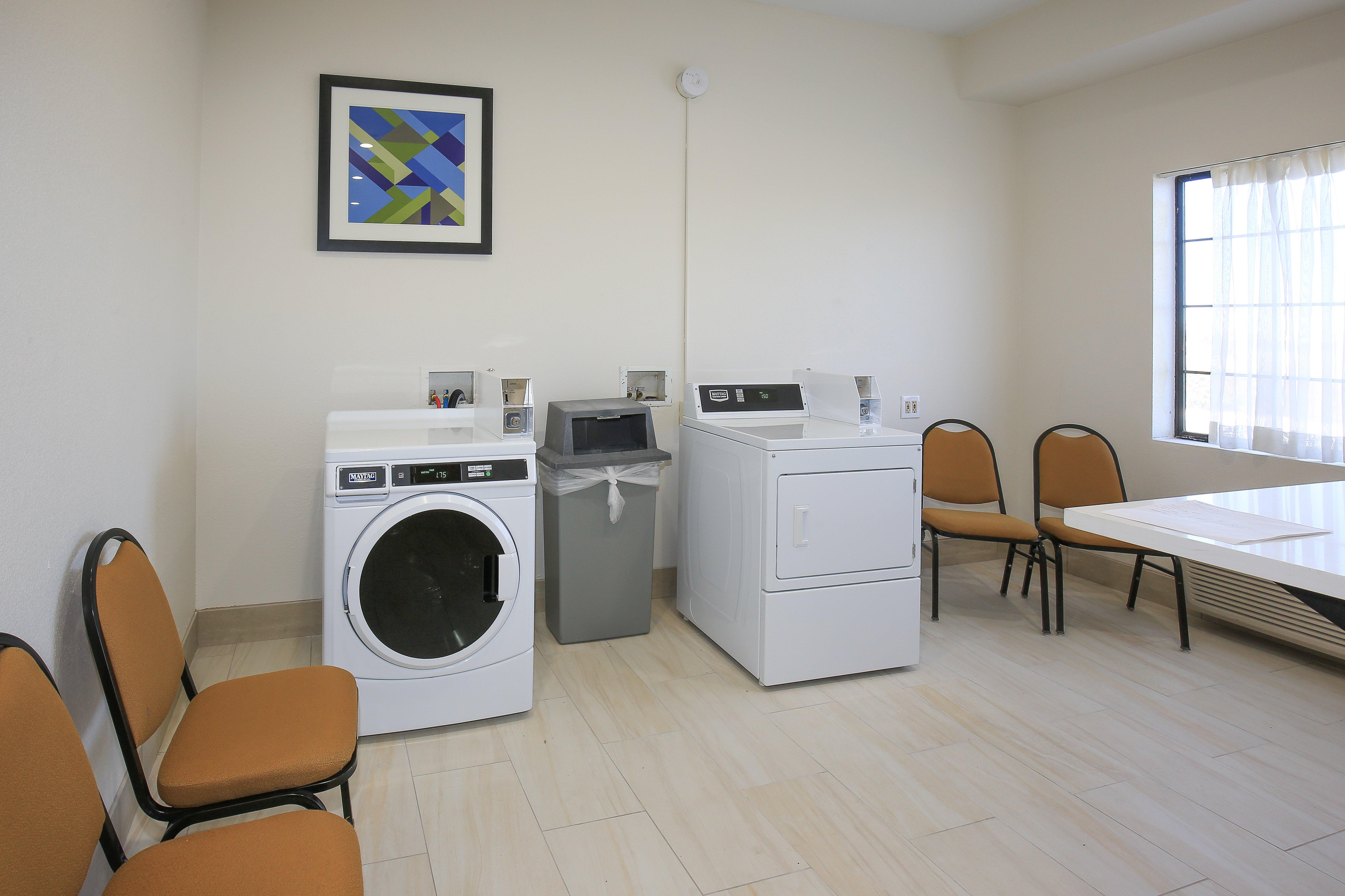 Holiday Inn Express Hotel & Suites Hesperia, An Ihg Hotel Dış mekan fotoğraf