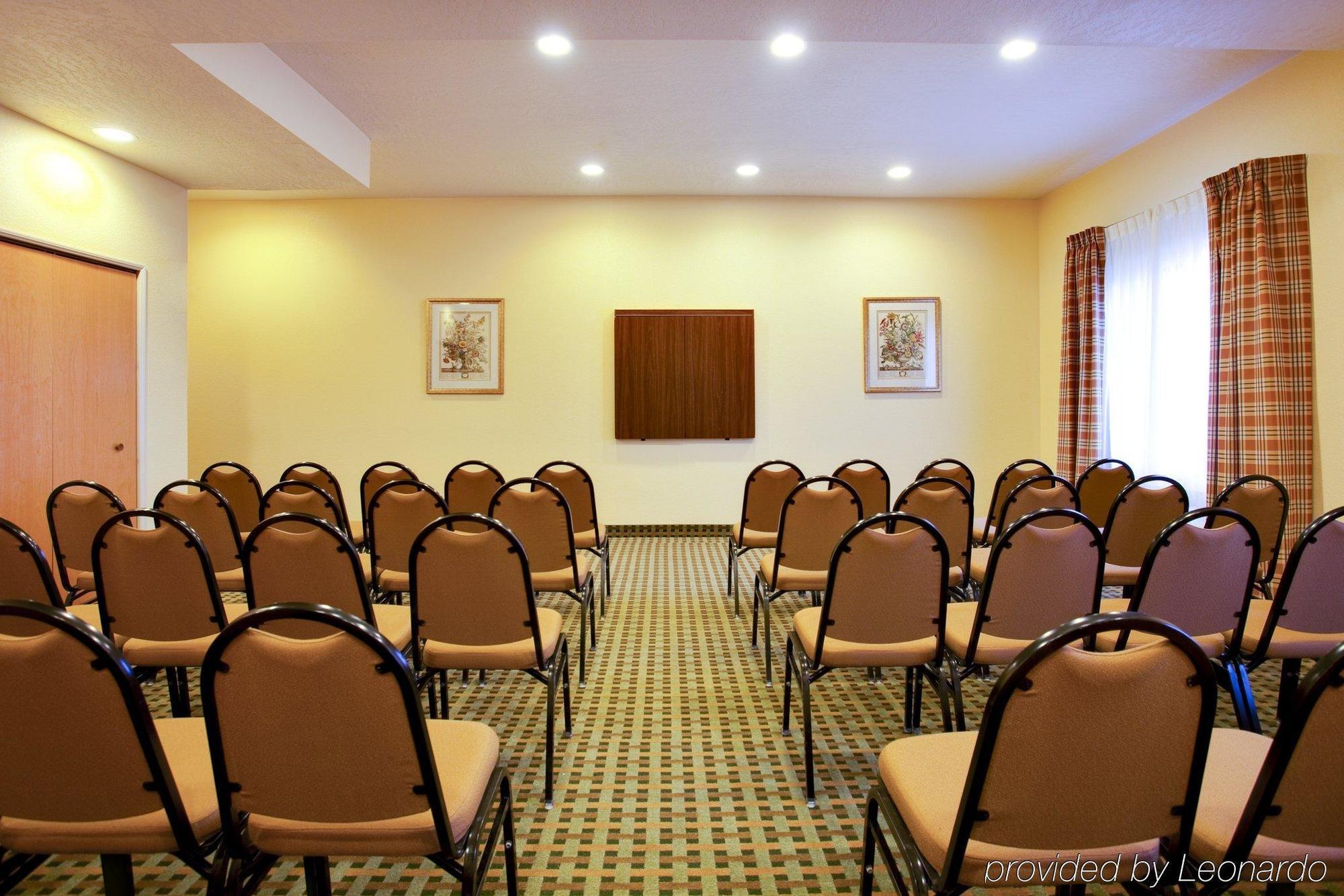 Holiday Inn Express Hotel & Suites Hesperia, An Ihg Hotel Dış mekan fotoğraf